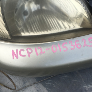 Ноускат Toyota Platz NCP12 1NZ '1999-2001 a/t дефект бампера,дефект крепления правой фары ф.52-009