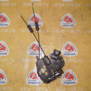 Замок двери Toyota ACU20 Kluger V 4 контакта зад, прав 69050-48030