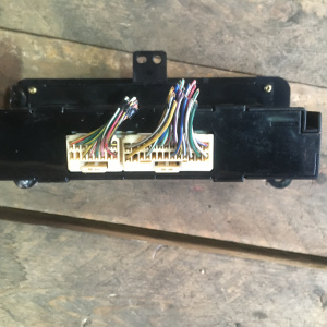 Климат-контроль TOYOTA SXN10 Nadia '1998 дефект 455920-4010  455912-4020