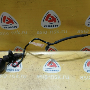 Гидроаккумулятор Toyota Land Cruiser UZJ100 зад, прав с трубкой 49051-60020