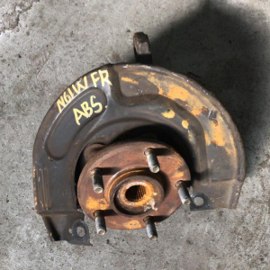 Ступица Mitsubishi N61W/N64W RVR 4G93/4G64 перед, прав 2WD ABS голая