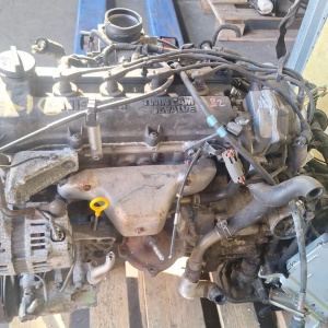 Двигатель NISSAN CG10-337196B без датчика детонации  без трамблера '1997-