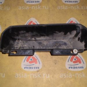 Накладка 5-й двери Toyota Land Cruiser Prado GRJ120 (Подсветка) Дефект крепления 81696-60010