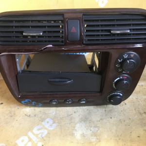 Климат-контроль Honda ES3 Civic '2003-2006 дефект рамки