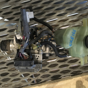 Главный тормозной цилиндр Toyota NKE165 Corolla Fielder 1NZ-FXE HYBRID 47210-12200