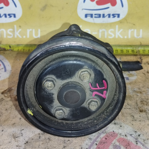 Помпа Toyota 1E/2E/3E/4E/5E Corolla EE106 в сборе с креплением и шкивом 16100-19225 / 16100-19226