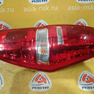 Стоп Hyundai H1/Grand Starex TQ '2007- R (сколы на стекле сбоку) 92402-4H000