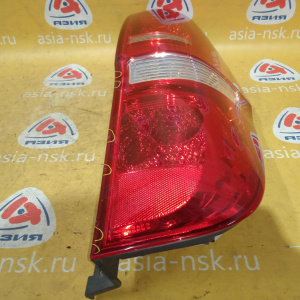 Стоп Hyundai H1/Grand Starex TQ '2007- R (сколы на стекле сбоку) 92402-4H000
