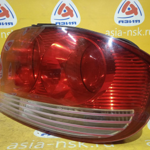 Стоп Hyundai Sonata EF/DA '2001-2013 R (дефект краски в поворотнике) 92402-3D000