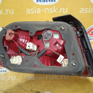 Стоп Hyundai Sonata EF/DA '2001-2013 R (дефект краски в поворотнике) 92402-3D000