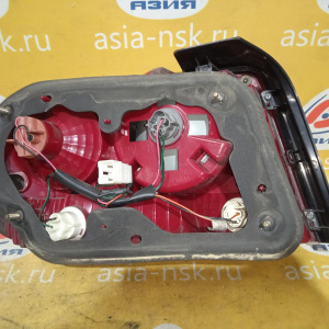 Стоп Hyundai Sonata EF/DA '2001-2013 R (дефект краски в поворотнике) 92402-3D000