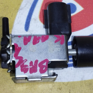 Клапан вакуумный Toyota 25860-0S010 Tundra USK56 3UR-FBE