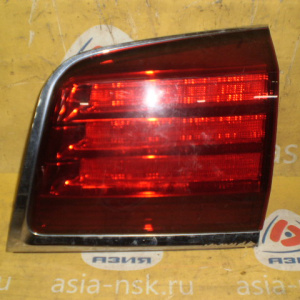 Вставка между стопов Lexus LX570 URJ201 60-148 R Дефект хрома