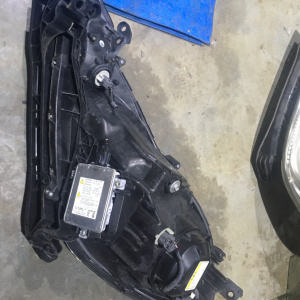 Фара Honda P9804 прав Fit GP1 ксенон
