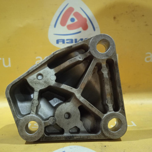 Кронштейн опоры двигателя Ford SPJA Fiesta 6 CB1 '2009 1.4L акпп 4F27E L 8V51-7M125-DA