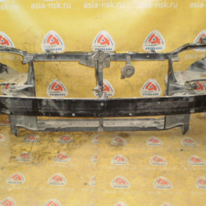 Рамка радиатора Toyota Corolla ZZE120 '2004-2006 Hatchback (Европа) с усилителем в сборе