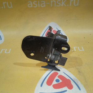 Крючок капота Mercedes C-Class W203/S203 A2038800264
