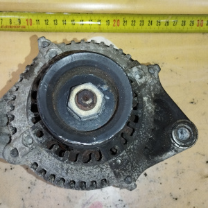 Генератор Toyota 4A/5A Corolla/Sprinter Carib/Corona/Carina AE90/AE95/AT170/AT175 OLD 3 конт. круглый разъём ( S/IG/L ) 12V 70A 27060-16170/100211-705