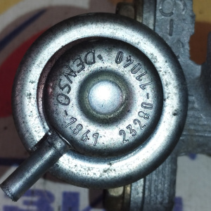 Топливная рейка Toyota 4E-FE/5E-FE Raum EXZ10 + 2 клапана 23280-11040 + 23270-73010