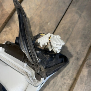 Зеркало HONDA HR-V GH1/GH3 3/5door 5k дефект корпуса L