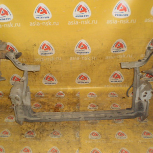 Рамка радиатора TOYOTA Wish ZNE10 (Без средней части)