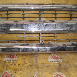 Решетка радиатора Mitsubishi MC926687 Fuso FV416 Дефект