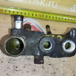 Тройник печки Toyota 16304-74030 Camry SV20 3S тройник с гбц тройник под 6 датчиков 4 трубки