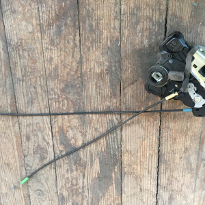 Замок двери Toyota NCP50 Probox перед, прав