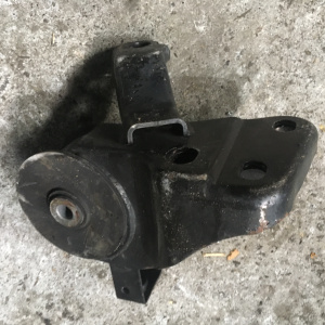 Подушка двигателя Mazda FS/FP Capella GWEW m/t L