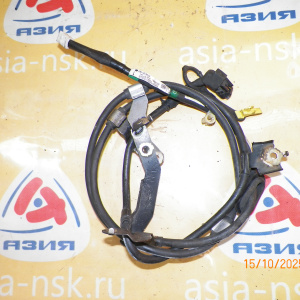 Тросик Ручника Subaru VM4 Levorg зад, лев