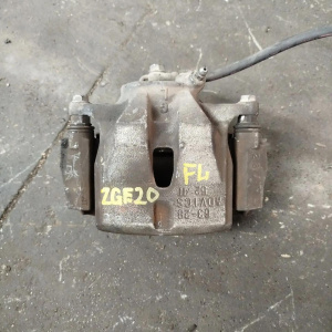 Суппорт Toyota ZGE20 перед, лев 47750-68030 Wish