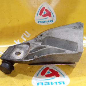 Кронштейн опоры двигателя BMW M57N2 X5 E70/E71 '2008 R 22116772680, 22116782982