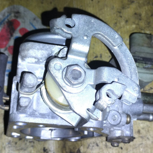 Заслонка дроссельная Toyota 4A-FE/7A-FE Carina/Corona/Celica AT190/AT200/AE100 22210-16770