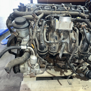 Двигатель Toyota 2TR-FE-0479274 с EGR без кондёра Hiace TRH2