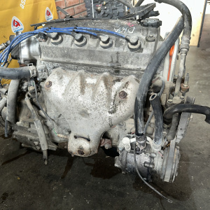 Двигатель Honda D16A-8006176 4WD БЕЗ  ТРАМБЛЕРА Partner EY8