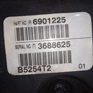 Двигатель Volvo XC70 B5254T2/B5254T-3688625 2.5L Turbo 6901225 SZ '2005