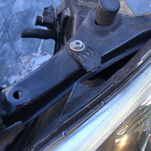 Ноускат Toyota Wish ANE10 '2006 дефект крепления фар ф.68-13 т.12-495