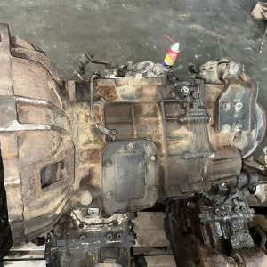 МКПП Toyota/Hino 15B H260 6 ступ. диаметр: резьбы заднего вала хвостовика 21 мм., по центрам шпилек 93 мм. Dyna#Ranger