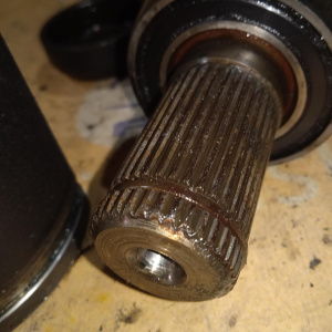 Шрус внутренний Ford GE/B4Y Mondeo 3 CJBB/CJBC 2.0L мкпп, с подвесным (без трипоида) перед, прав