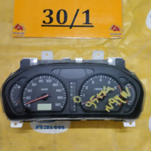 Панель приборов Mitsubishi Chariot Grandis N94W MR471718