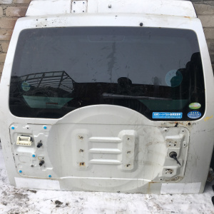 Дверь задняя MITSUBISHI Pajero V93W