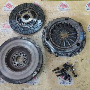 Маховик Toyota 2TR Hiace TRH200/TRJ150/TGN61/TRU300/TRB53/TRN265/TGN26 m/t + корзина ( диаметр диска 250 мм. ) 13405-75060