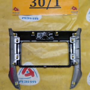 консоль магнитофона Toyota 55405-12E00 Corolla Fielder NKE165