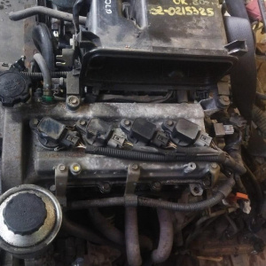 Двигатель Toyota 1SZ-FE-0215325 без генератора Vitz/Platz SCP10-0084975 '2001-