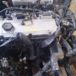 Двигатель Mitsubishi 4G63-DY0617 4WD SOHC 16VALVE Airtrek/Outlander CU2W-0008787