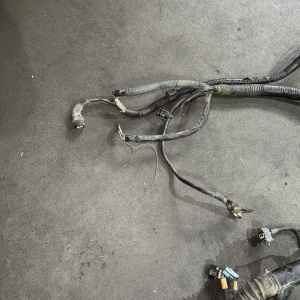 Коса ДВС Toyota 2UZ-FE Sequoia UCK45 '09.2002-08.2004 4WD a/t 30-40LE( не VVTi ) генератор на 4 конт. 82121-34341