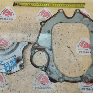 Кожух маховика Mitsubishi MD134618 + MD136105 Pajero V23W/V43W 6G72 a/t акпп=мкпп пластина между кпп и двс + крышка ( трамб. ) 12 VALVE