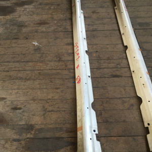Накладка на порог Toyota Carina ED ST202 L+R пара 76902-20050  76901-20050