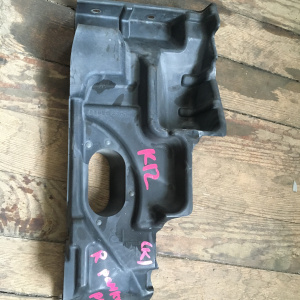 Защита радиатора Nissan K12 March R 62822-AX000