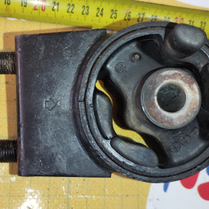 Подушка двигателя Mazda KL/KF/K8 626/MX-6/Xedos-6 GE12/GE5B/CA12 '1992-1996 передняя ДЕФЕКТ F ( GA2G ) GA2G39050A